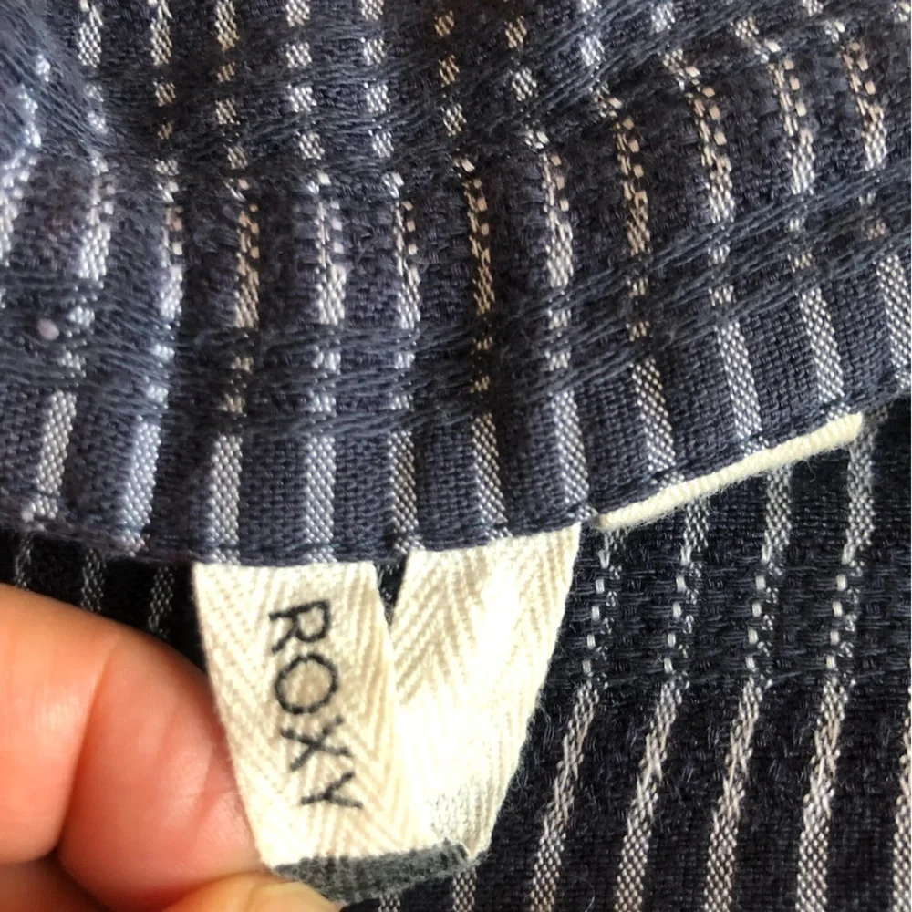 Roxy Navy and White Striped Top Large - Picture 4 of 10